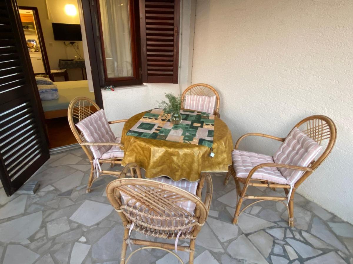 Apartments Stella-Dora Lopar Exterior photo