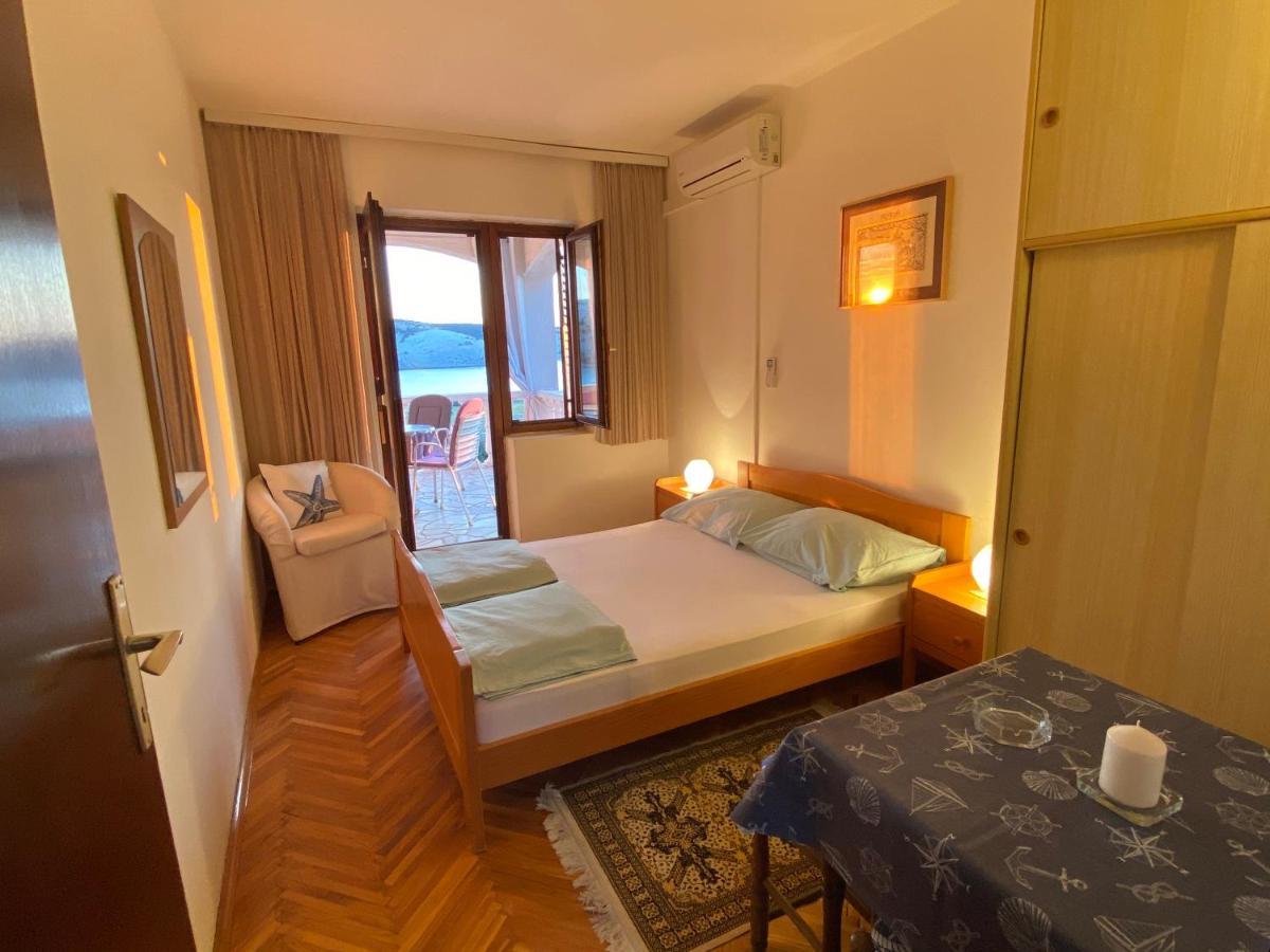 Apartments Stella-Dora Lopar Exterior photo