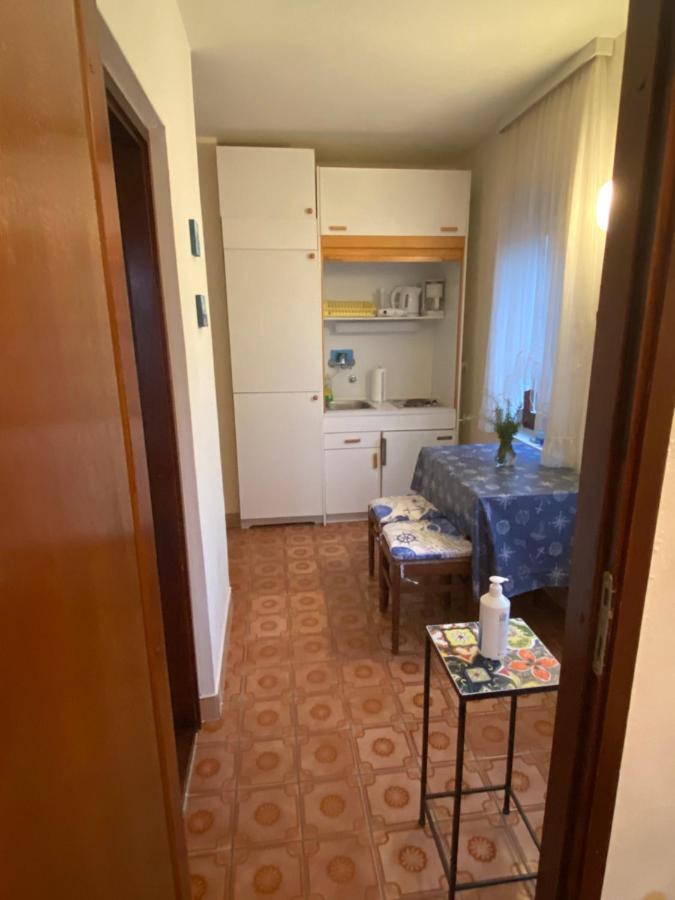 Apartments Stella-Dora Lopar Exterior photo